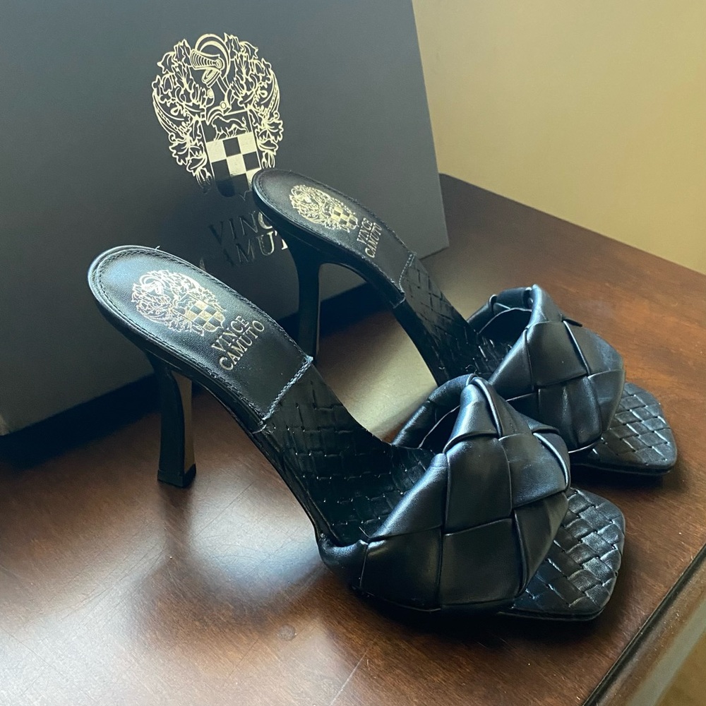 Vince Camuto Brelanie Slide